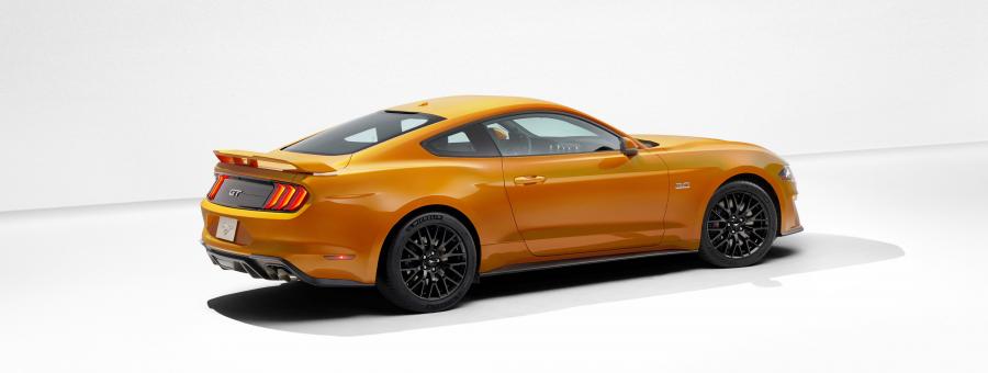  Ford Mustang GT Fastback 2017 года  (NA) (фото 10 из 40)